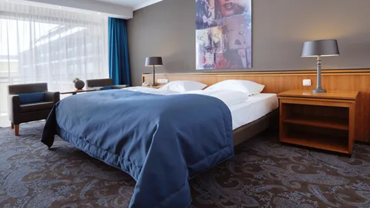 Van der Valk Hotel - hotellrom